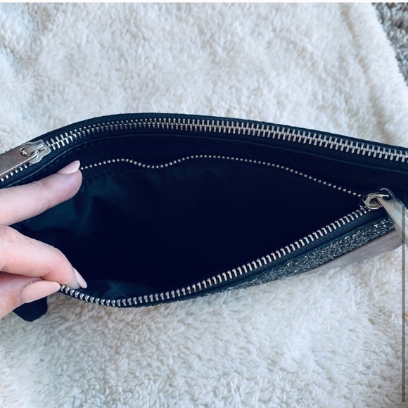 Express sparkly clutch - Picture 4 of 4